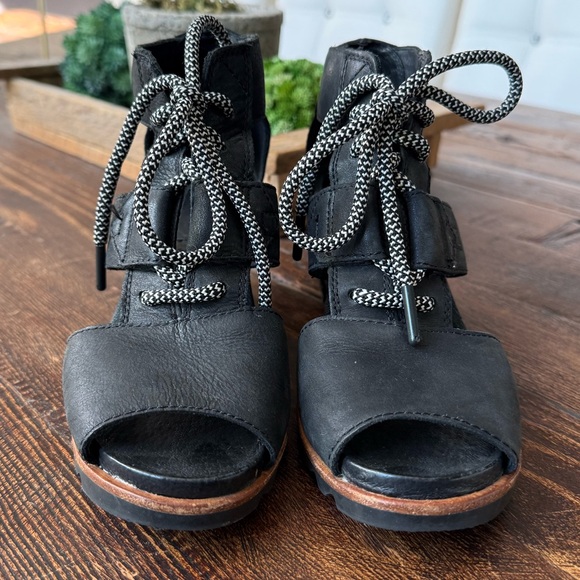 Sorel Joanie II Lace Up Wedge Sandal - Picture 6 of 12